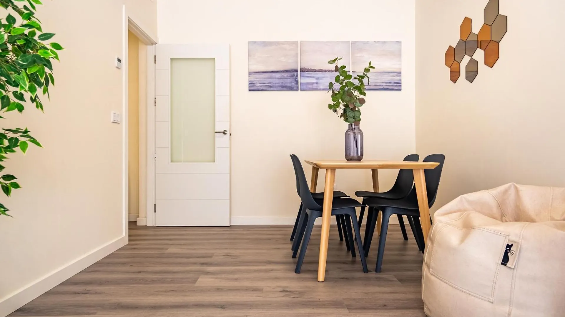Apartment With Pool-2Bedrooms 2Bathrooms-מאלגה