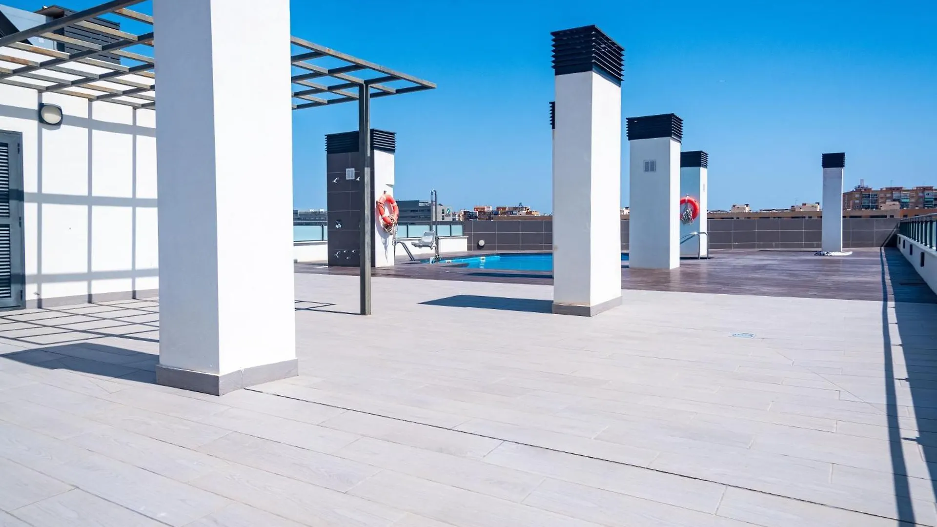 Apartment With Pool-2Bedrooms 2Bathrooms-Malaga Spain