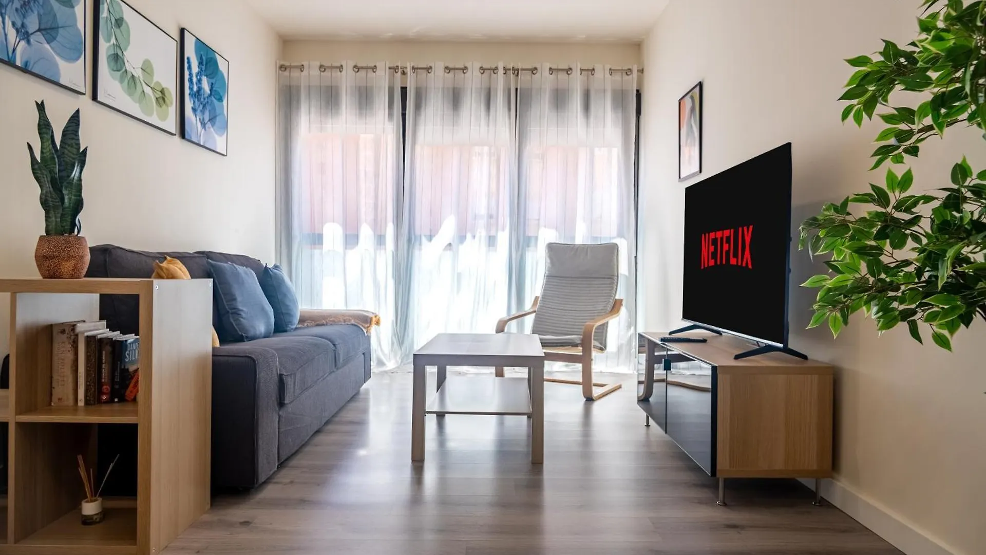 Apartment With Pool-2Bedrooms 2Bathrooms-Malaga contacts